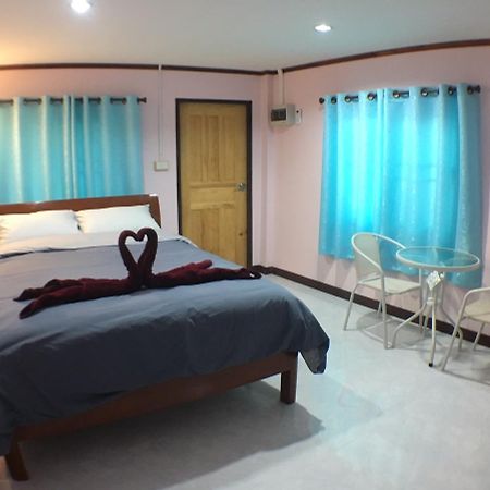 Smile Resort Ban Phai Cham Sin Экстерьер фото